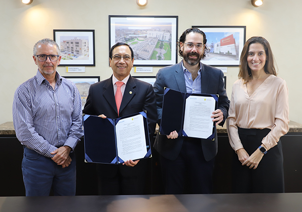 filantropia-cayetano-excuela-firma